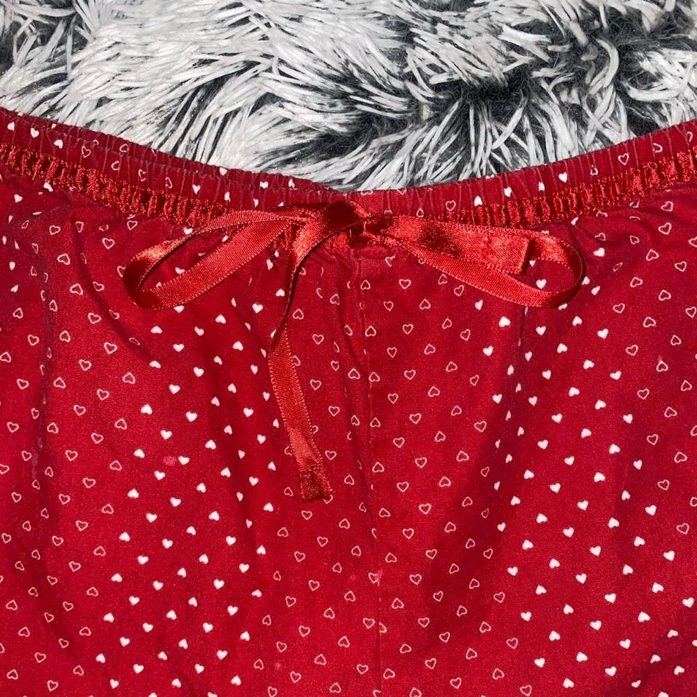 GAP Body Red heart dotted shorts - Picture 3 of 8